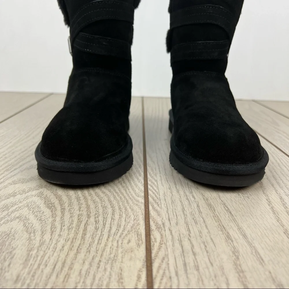 Koolaburra By UGG Women's Delene Wrap Buckle Strap Booties US6 Black Suede $100